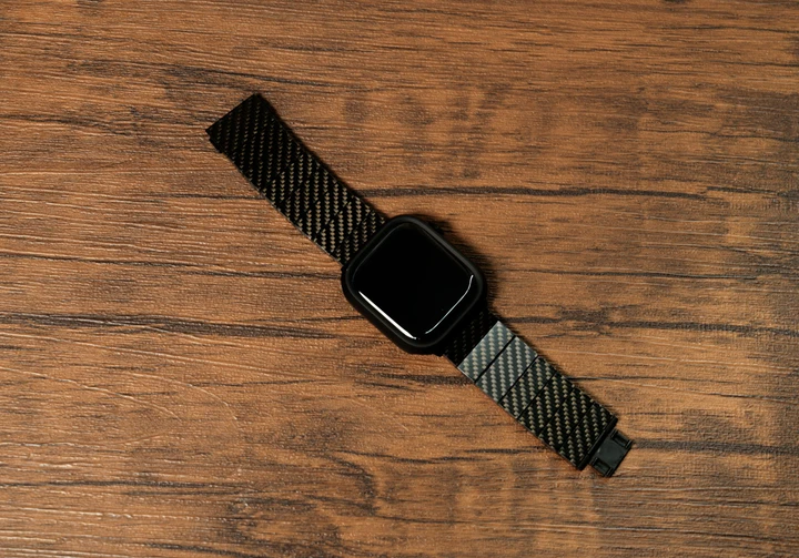 【Apple Watch Series 12】常に身につけている僕が使っているアクセサリー・ガジェット
