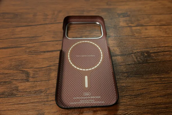 PITAKA Edge Case単体の内側