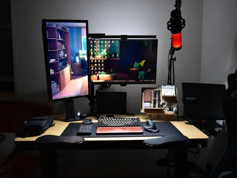 BenQ ScreenBar Haloの白色