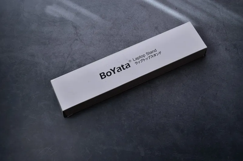 BoYata折りたたみ式スタンドの化粧箱パッケージ正面