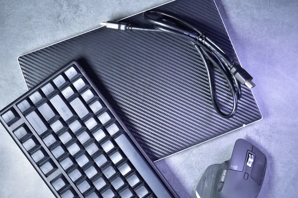 【初心者向け】これからノートパソコンの周辺機器を買う方に向けて選び方を解説