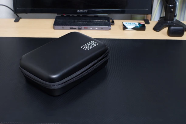 【ProCase ガジェットポーチ】数日間の宿泊に便利な大きめのガジェットポーチをレビュー