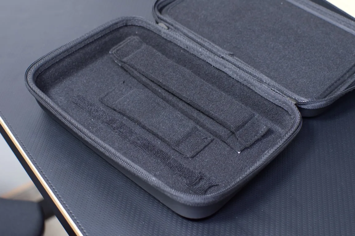 【ProCase ガジェットポーチ】数日間の宿泊に便利な大きめのガジェットポーチをレビュー