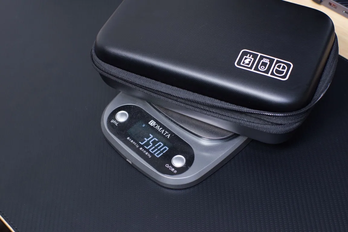 【ProCase ガジェットポーチ】数日間の宿泊に便利な大きめのガジェットポーチをレビュー