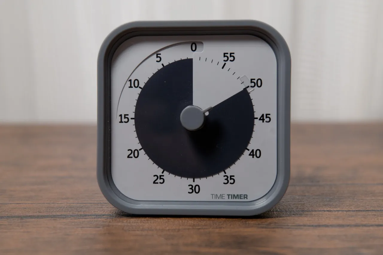 Time Timerの文字盤を接写し、残り時間を約58分に設定した状態