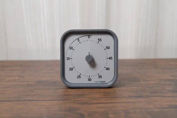 Time Timerを正面から撮影した本体全体(残り時間0分)