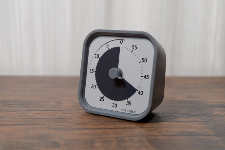 【Time Timer】アナログ式かつ静音設計の学習用タイマーをレビュー