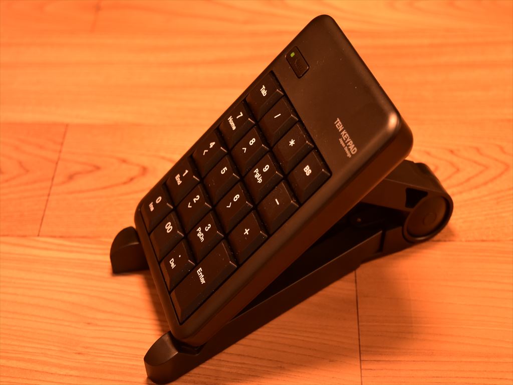 ダイソースマホスタンド 物撮り
