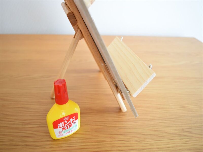 ダイソー商品で作った小物用デザインボード