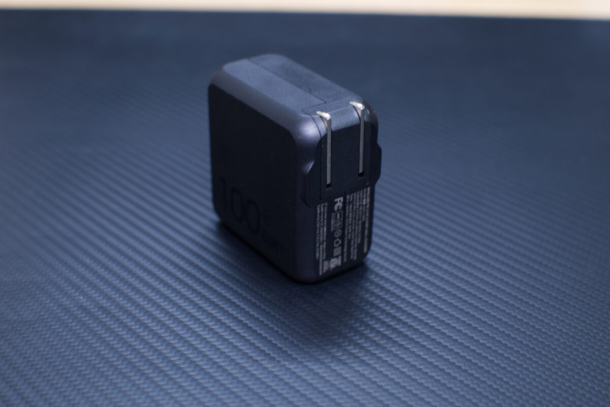 【AOHI MAGCUBE PD 100W】PCとiPad Proを同時に充電できる2ポート充電器をレビュー | ポテイモブログ