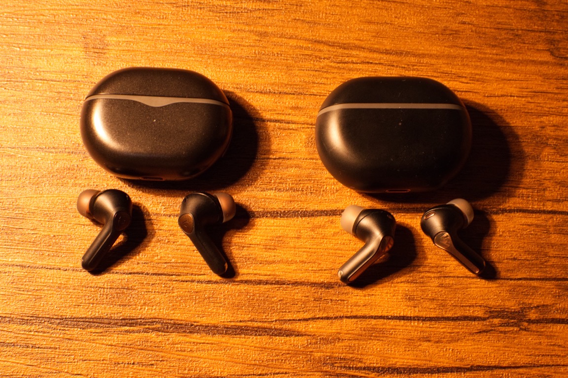 左:Air4 Pro、右:Capsule3 Pro