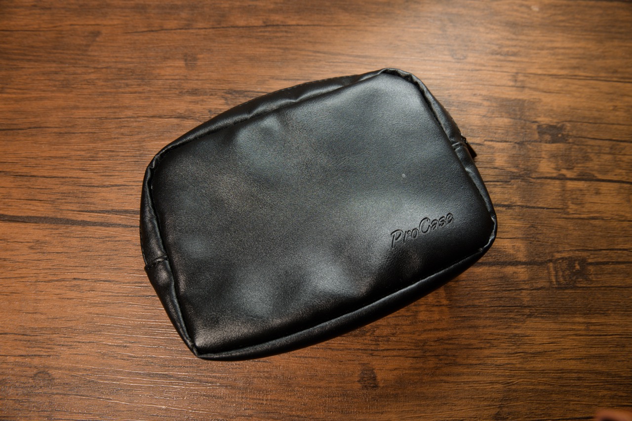 ProCase 電子物収納バッグ