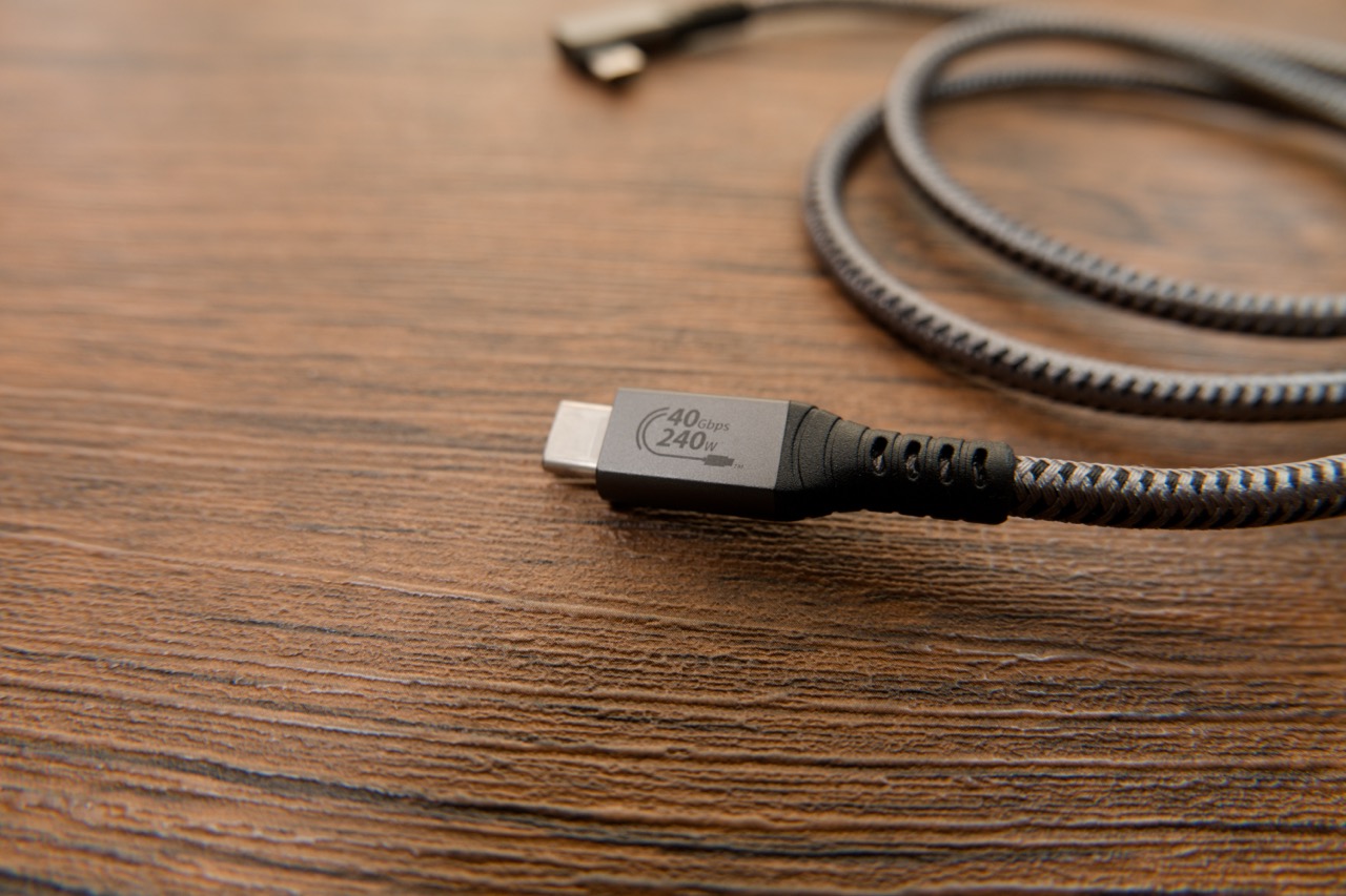 充電ケーブルが対応しているか